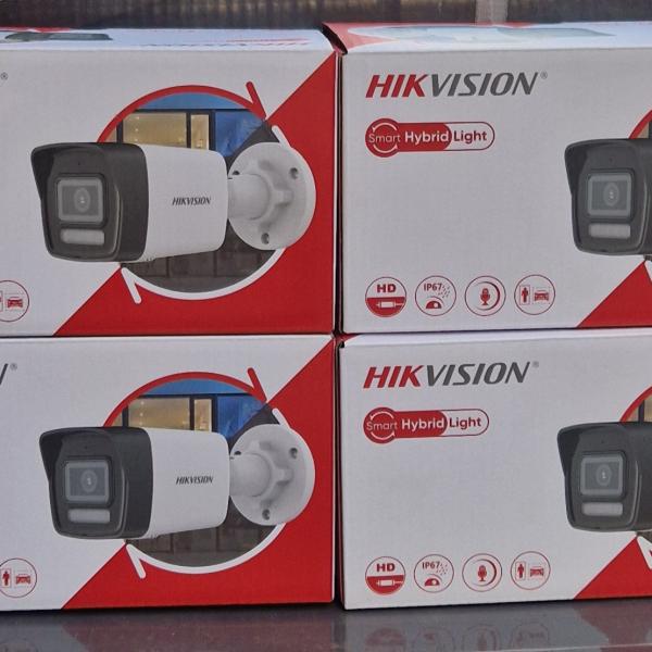 Hikvision IP 4MP PoE Audio Color Smart Hybride Light