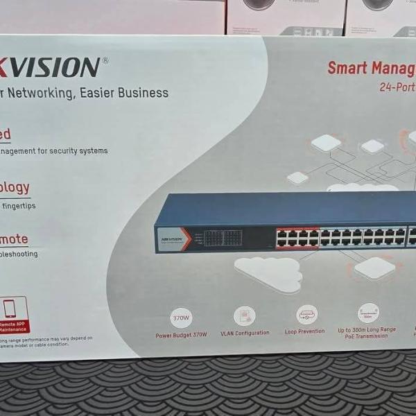 Switch 16 Ports PoE Hikvision DS-3E1518P-EI/M(O-STD) Commutateur POE intelligent Gigabit